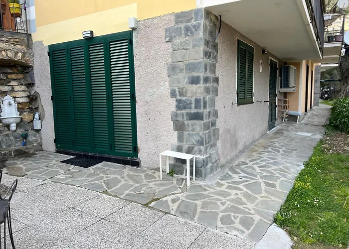 Cozy Flat Near The Beach